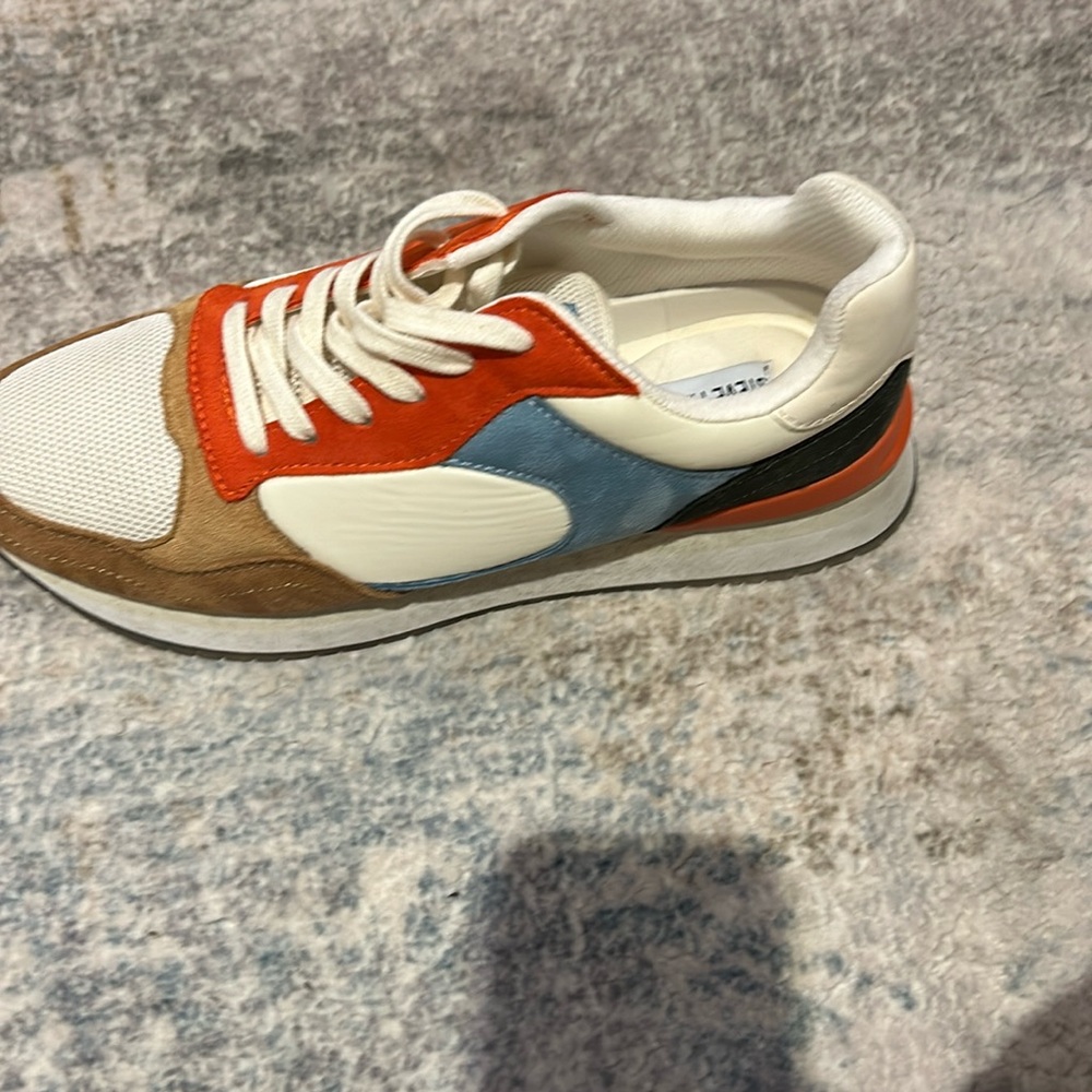 Steve Madden “Hallie” sneakers worn once